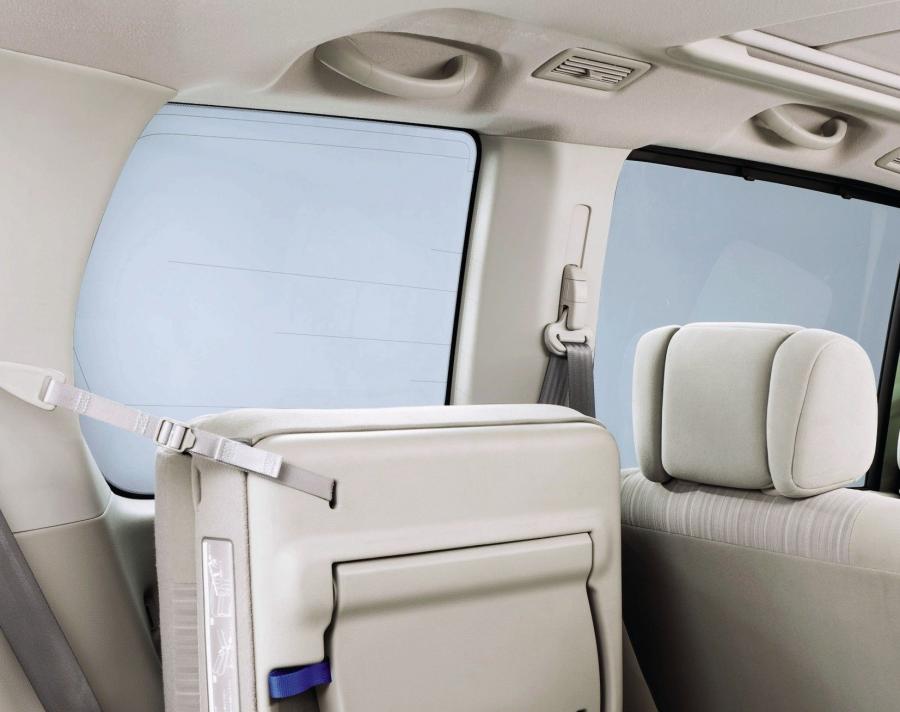  Nissan Serena 2011 года  (фото 20 из 37)